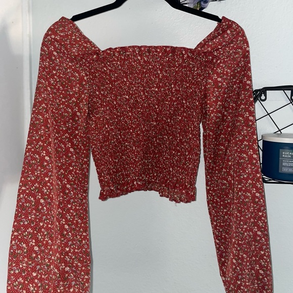 Crop shirt with sleeves from Shein size medium - Picture 1 of 4
